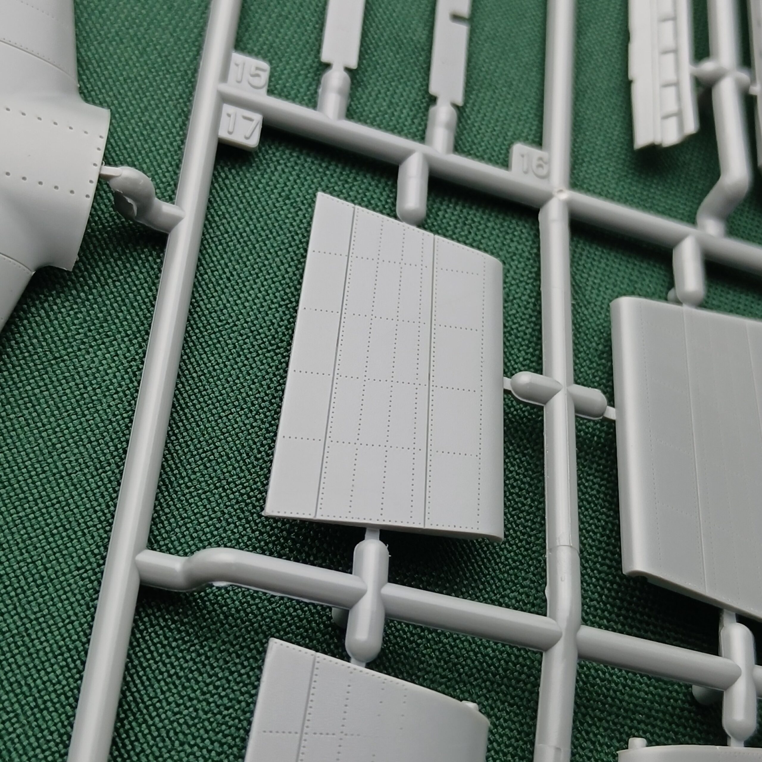 Eduard 1/48 STRAFER / B-25J MITCHELL - Imagen 11
